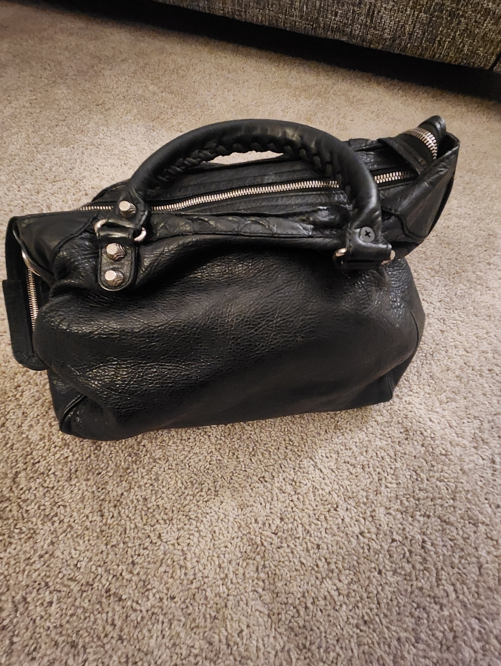 Authentic Balanciaga Classic Black Leather Satchel Handbag - Picture 6 of 9